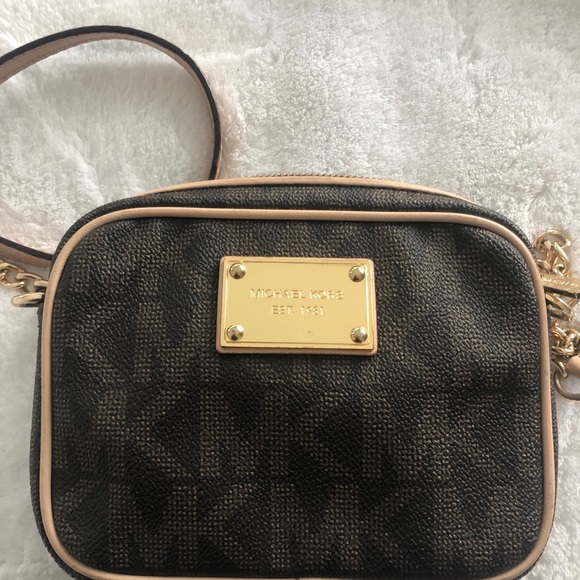 Crossbody Michael Kors Bag - Picture 2 of 5